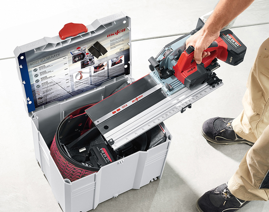 Sistema sega troncatrice a batteria KSS 40 18M bl in T-MAX 