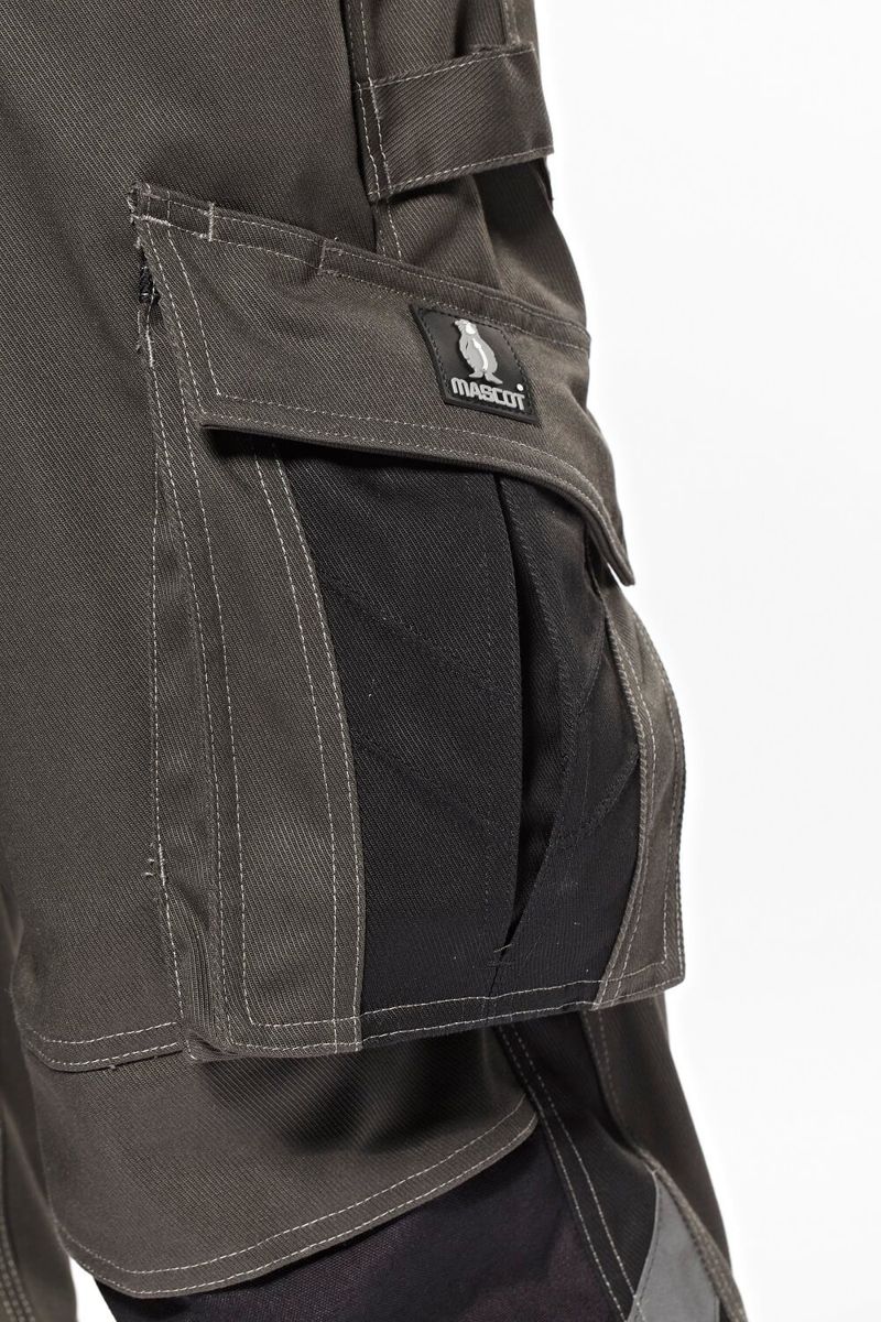 Pantaloni con tasche porta-ginocchiere UNIQUE verde/nero
