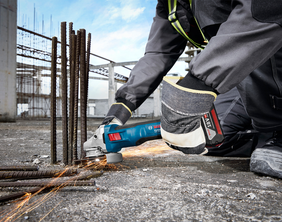 Smerigliatrice angolare a batteria GWS 18-11 Professional